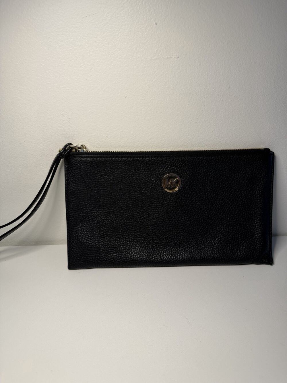 Michael Kors Fulton Pebble Leather Zip Clutch Wristlet Large Black Gold Accent
